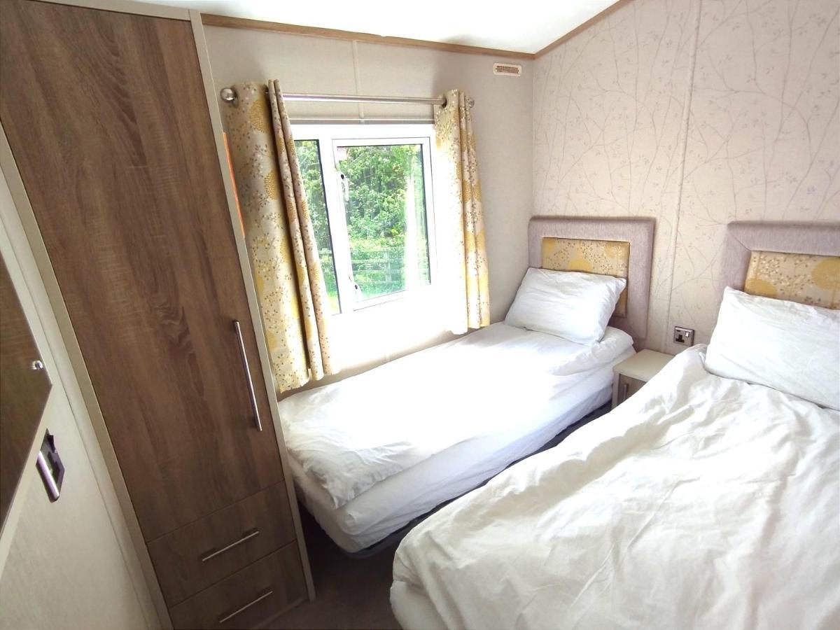 Sand Le Mere Holiday Village Caravan Hire Tunstall  المظهر الخارجي الصورة