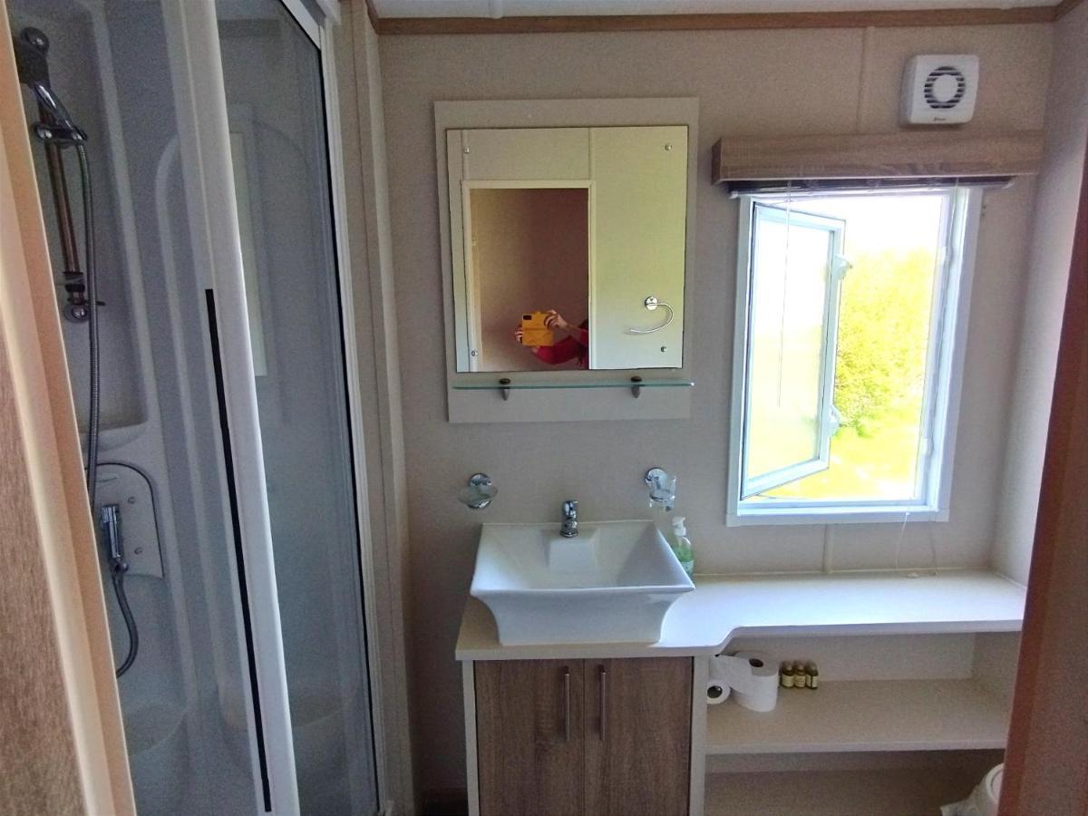 Sand Le Mere Holiday Village Caravan Hire Tunstall  المظهر الخارجي الصورة